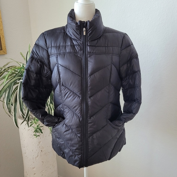 Black Rivet Jackets & Blazers - Brand New Black Rivet Black Full Zip-Up Quilted Puffer Jacket Size L